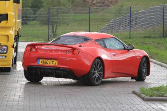 Lotus Evora S Caught on Spy Cams; Paris Motor Show to Have Evora S and Evora Auto Showcased