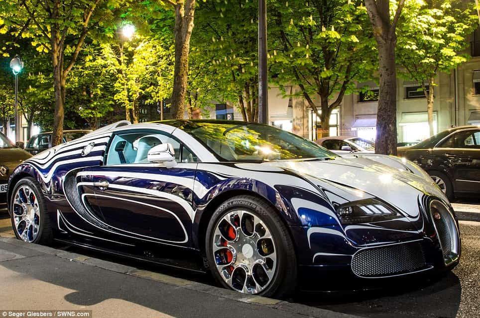 First ever £1.6 million porcelain Bugatti Veyron spotted in Paris