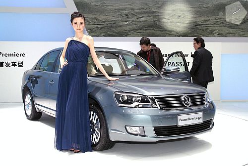 Volkswagen Unveils Passat Lingyu